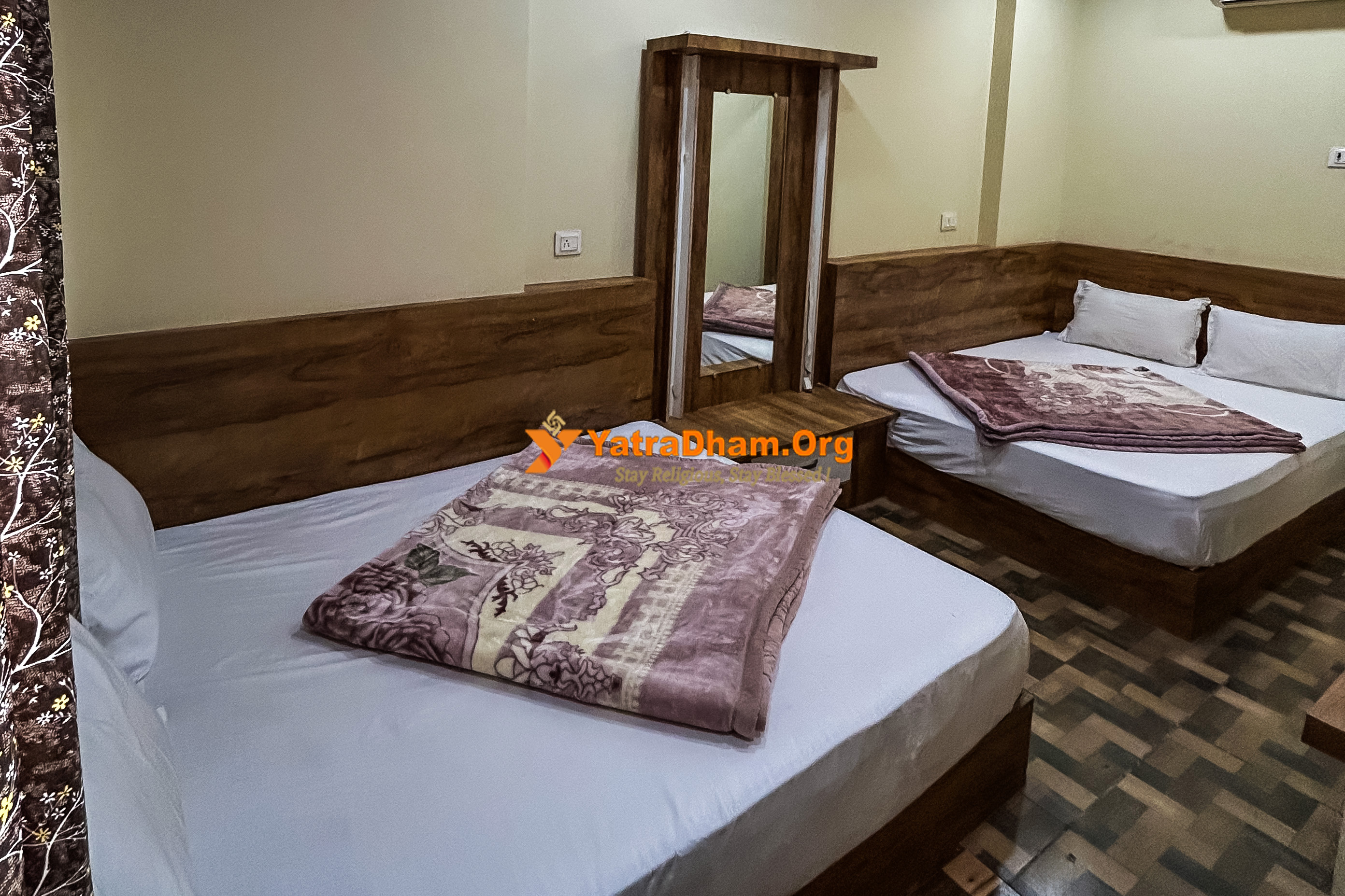 Hotel Avantika Palace Ujjain 4 Bed Room