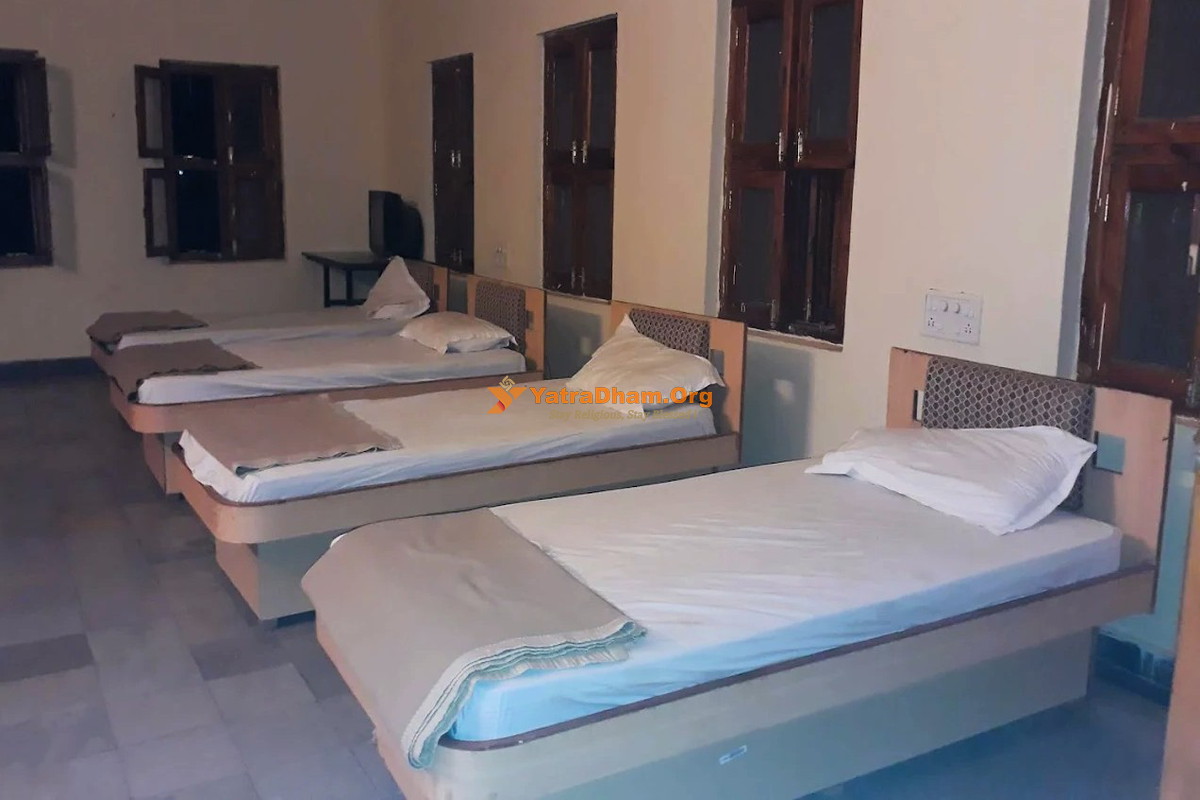 Hotel Haritha Gandikota Dormitory Room (For 8 Guest)