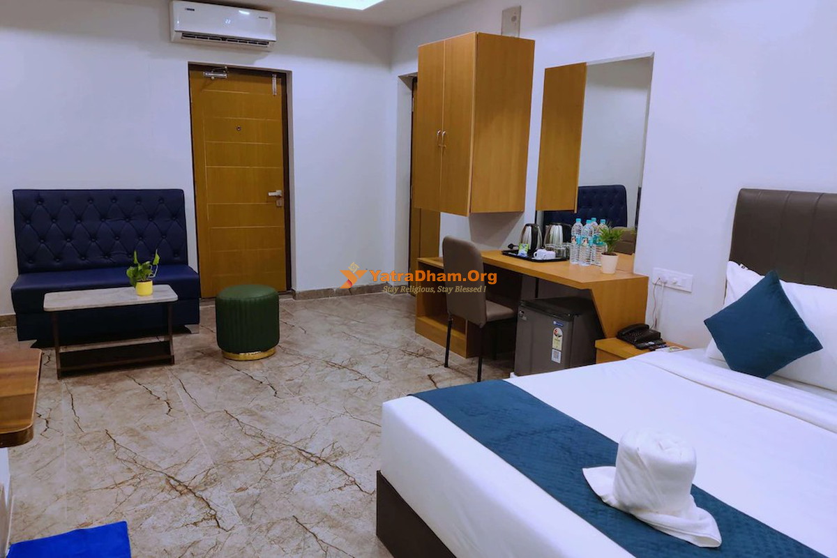 Yellow Sapphire Hotel (Near US Consulate) Hyderabad 2 Bed Room View