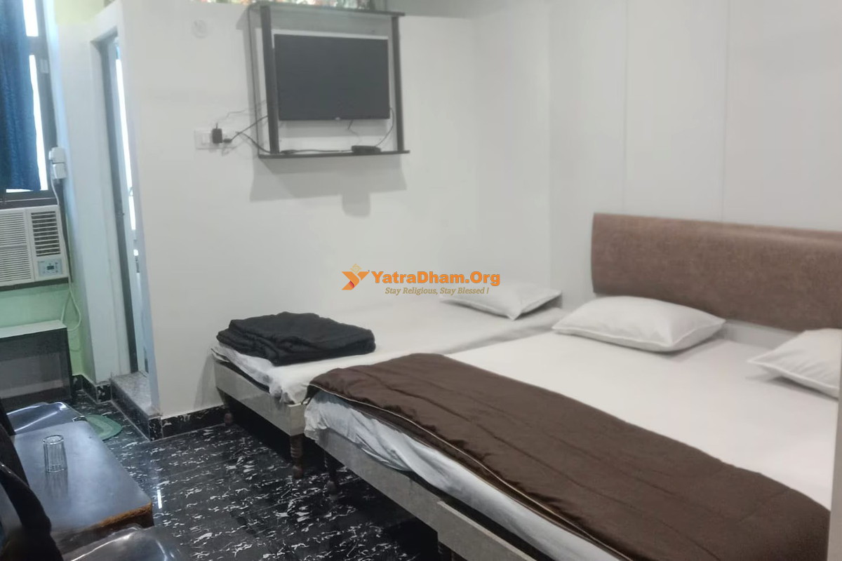 Hotel Awadh Vihar Varanasi 3 Bed Room