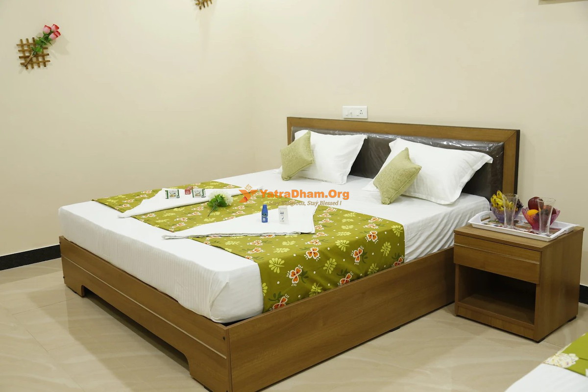 Hotel Amritham Inn Palani 2 Bed Room