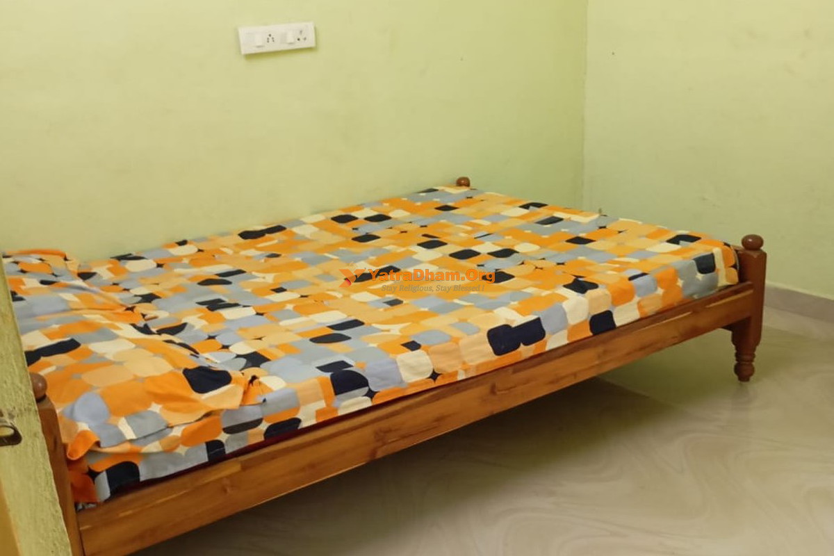 Vishwa Brahmana Satram Basara Room