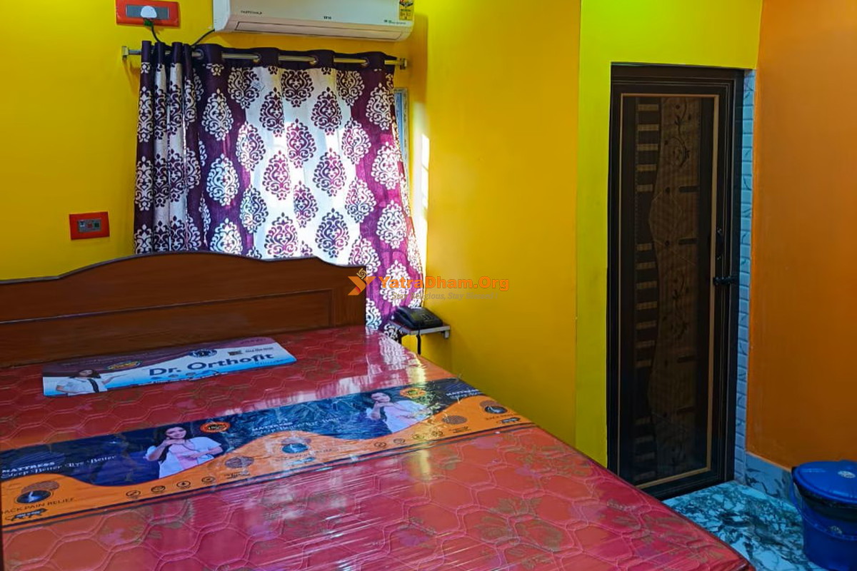 Saha Inn Ranaghat Room