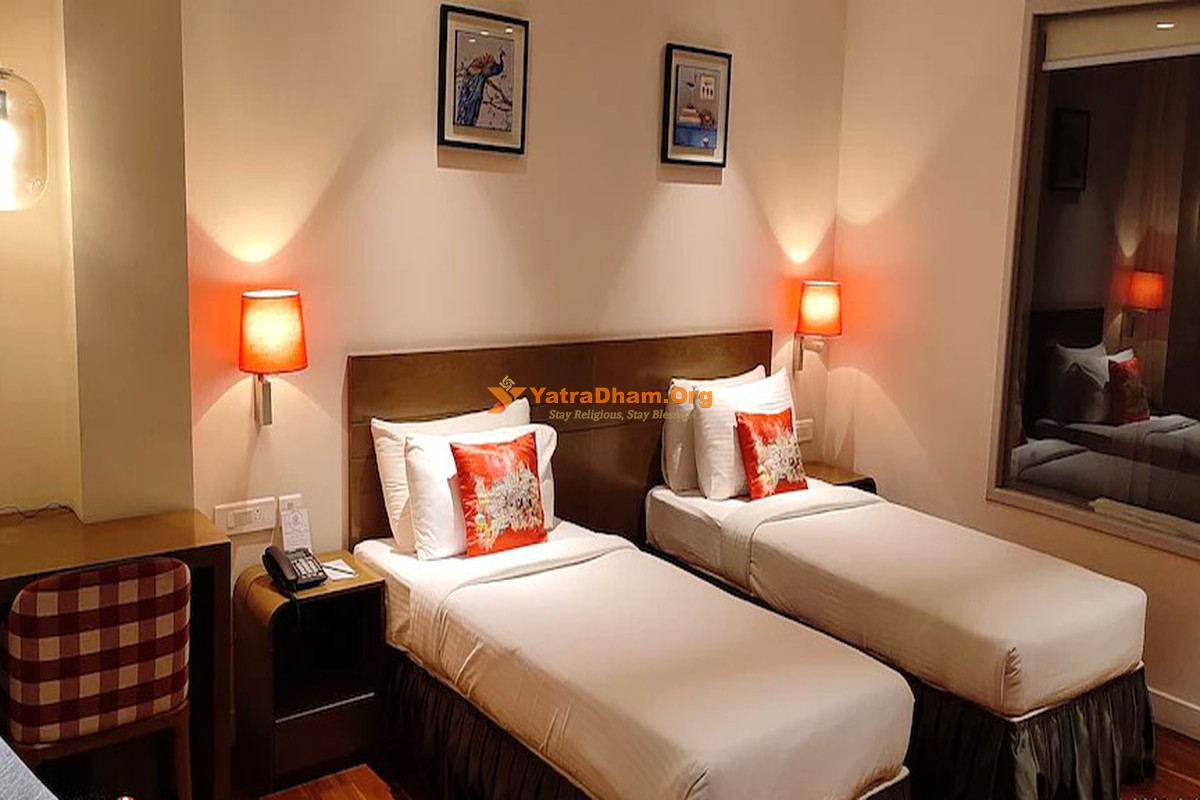Hotel Le Lotus Grand Varanasi 2 Bed Room