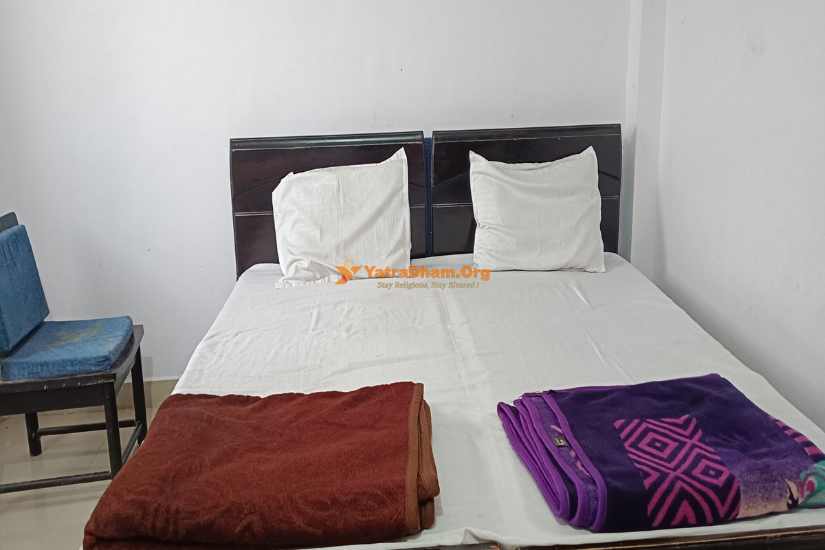Chitrakoot - Adichunchunagiri Mahasansthan Math Room View