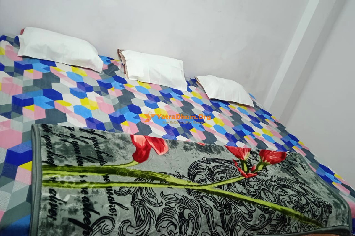 Chitrakoot Agarwal Bhavan 3 Bed Room View