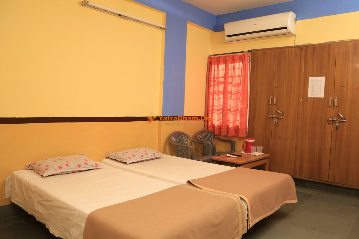 Shri Agrawal Dharamshala Udaipur 2 Bed Room