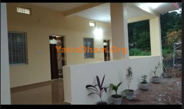Shri Paramhans Ashram