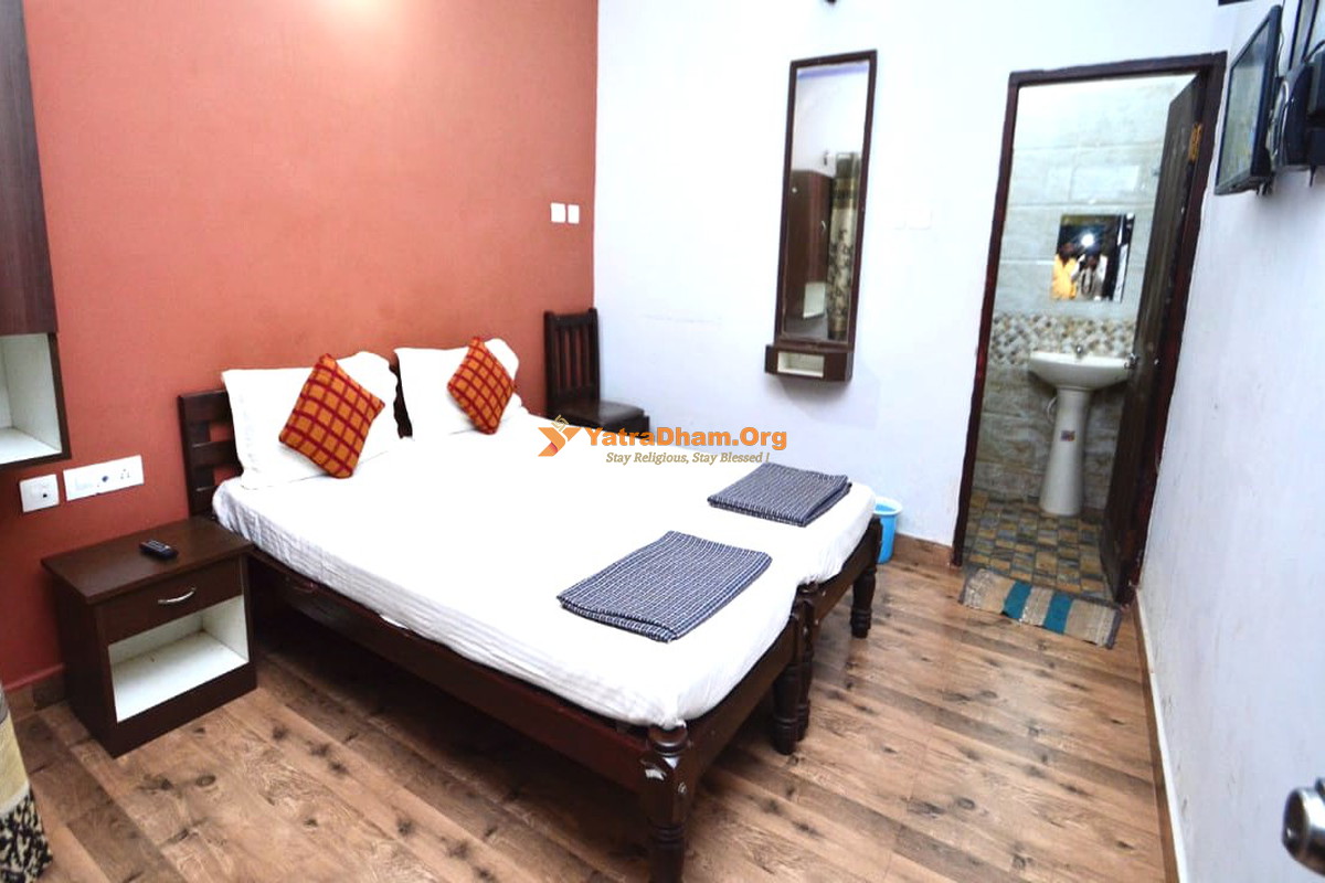 Murudeshwar Aryana Guest House 2 Bed Room View