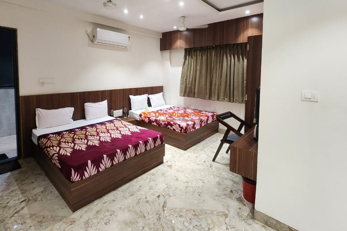 Ashoka Resort Grishneshwar 4 Bed Room