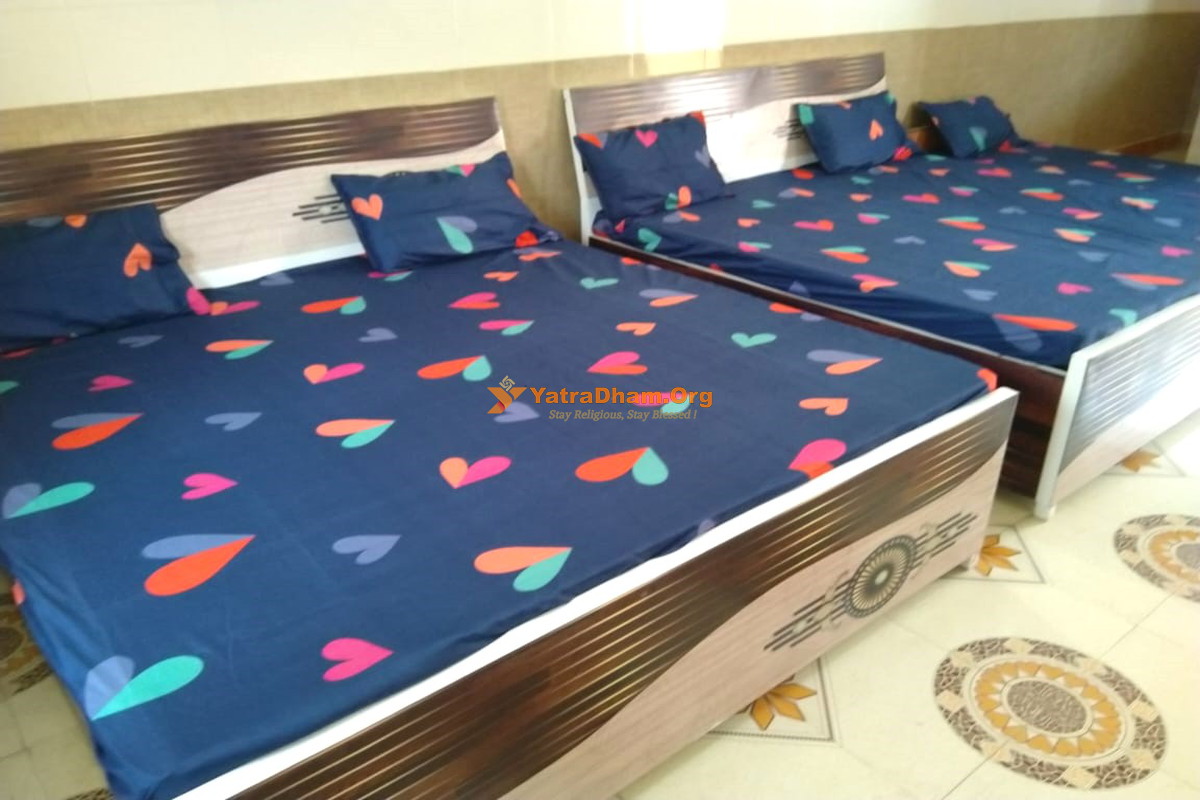 Rambalak Das ji Gujarati Dharamshala Ayodhya 4 Bed Room