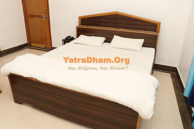 Hotel Hanumant Palace Ayodhya 2 Bed AC Room View 2