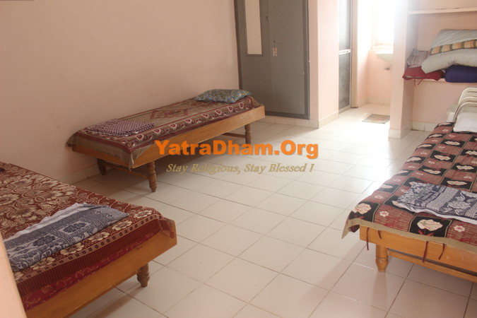 Bhuj Parshwa Vallabh Jain Tirth 3 Bed Non AC Room View 1