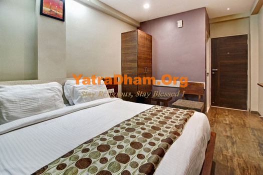 Hotel Blue Bells Valsad 2 Bed AC Room