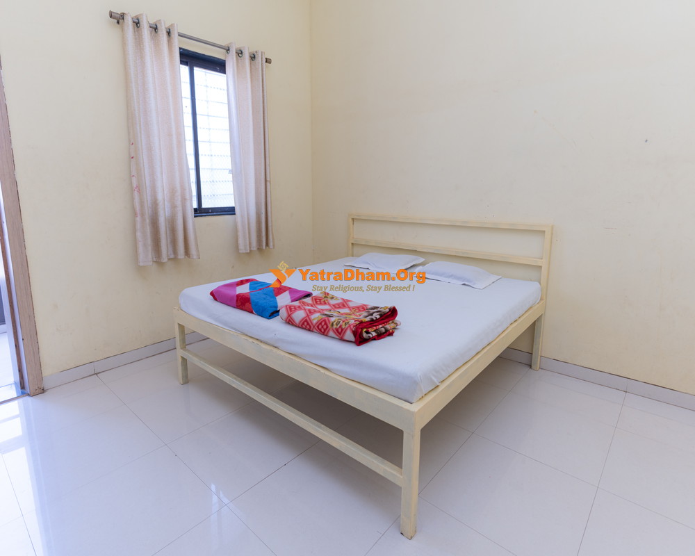 Om Siddheshwar Bhakta Niwas 2 Bed Room