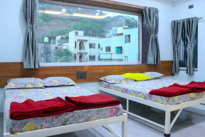 Laxman AC Lodge - Jejuri
