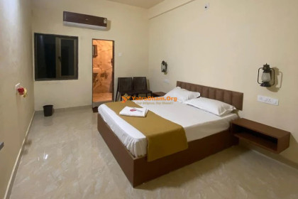 The Fero Hotel - Somnath 