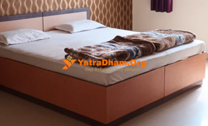 Krishna Lodge - Lonar