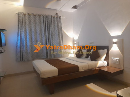 Hotel Anupam - Mahabaleshwar