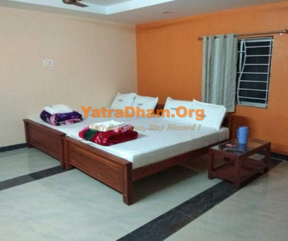 Geetan Residence - Thirunallar