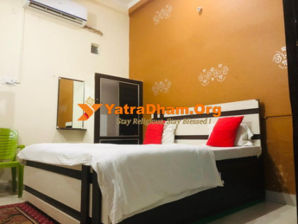 Hotel Maa Vaishno Palace - Ayodhya