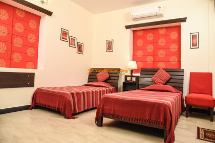 Red Arrow Residency - Kolkata
