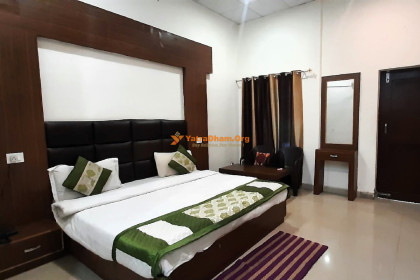 Hotel Green Park - Nainital (Kainchi Dham)