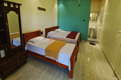Suresh Guest House - Hampi (Commercial Street)