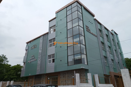 Hotel Royal Akkamahadevi - Sundipenta (Srisailam)