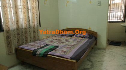 Hotel Peraman Towers (Near Railway Station) - Srirangam