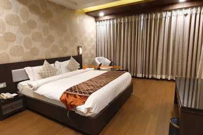Costa Riviera Hotel - Varanasi