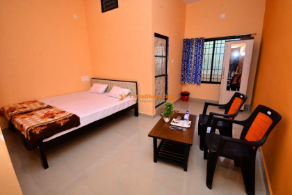 Hotel Shree Sigandureshwari Boarding and Lodging - Murudeshwar