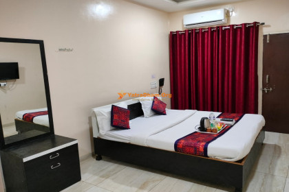 Hotel Meghmalhar Lodging - Jejuri