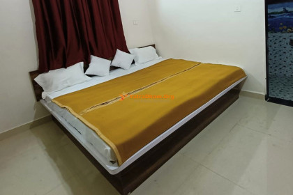 Hotel Shanirath Lodging - Shani Shingnapur