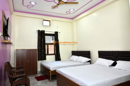 Bhola Sankara Vasavi Annapurna Satram Trust - Varanasi