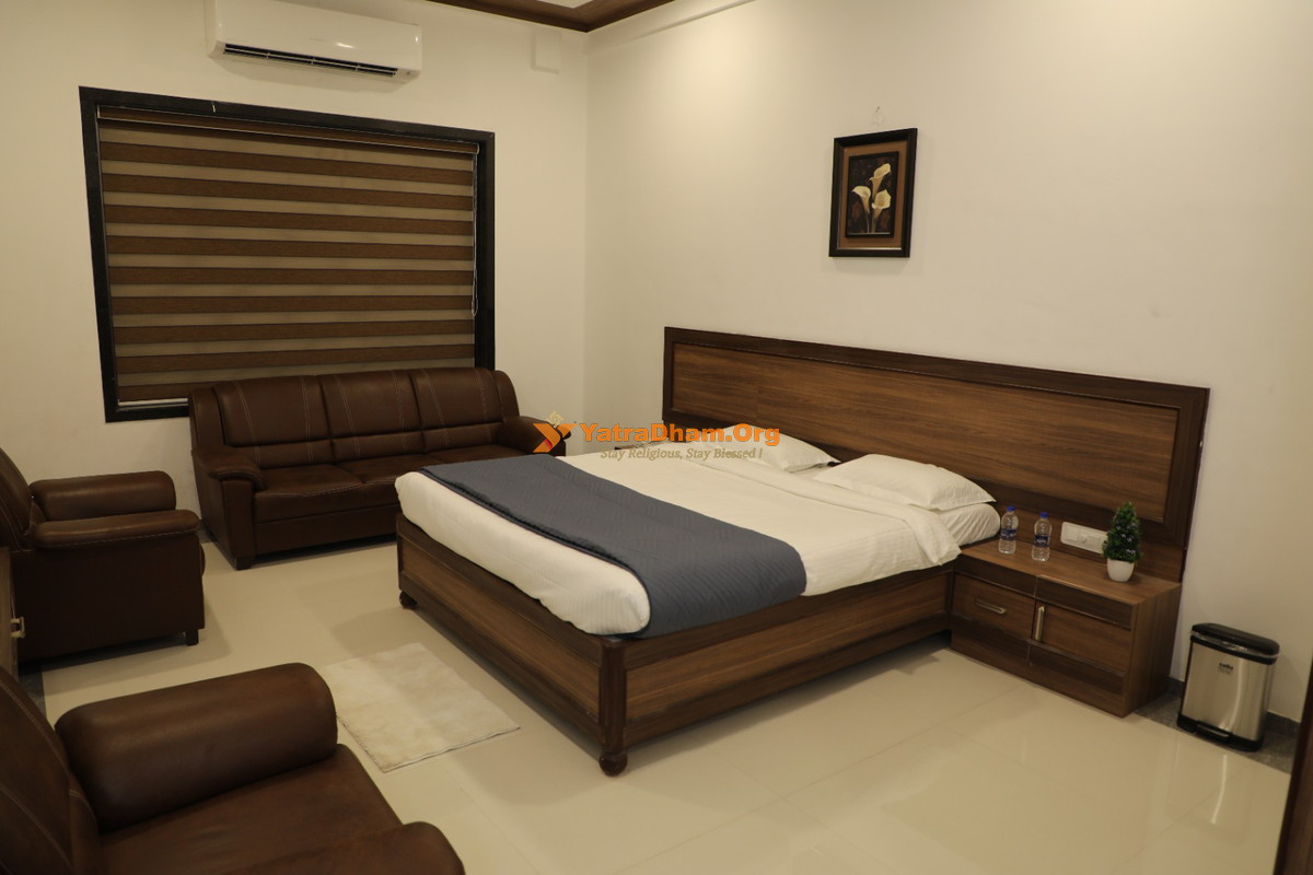 Sandipani Vidhyaniketan Ashram (Atithya Guest House) - Porbandar