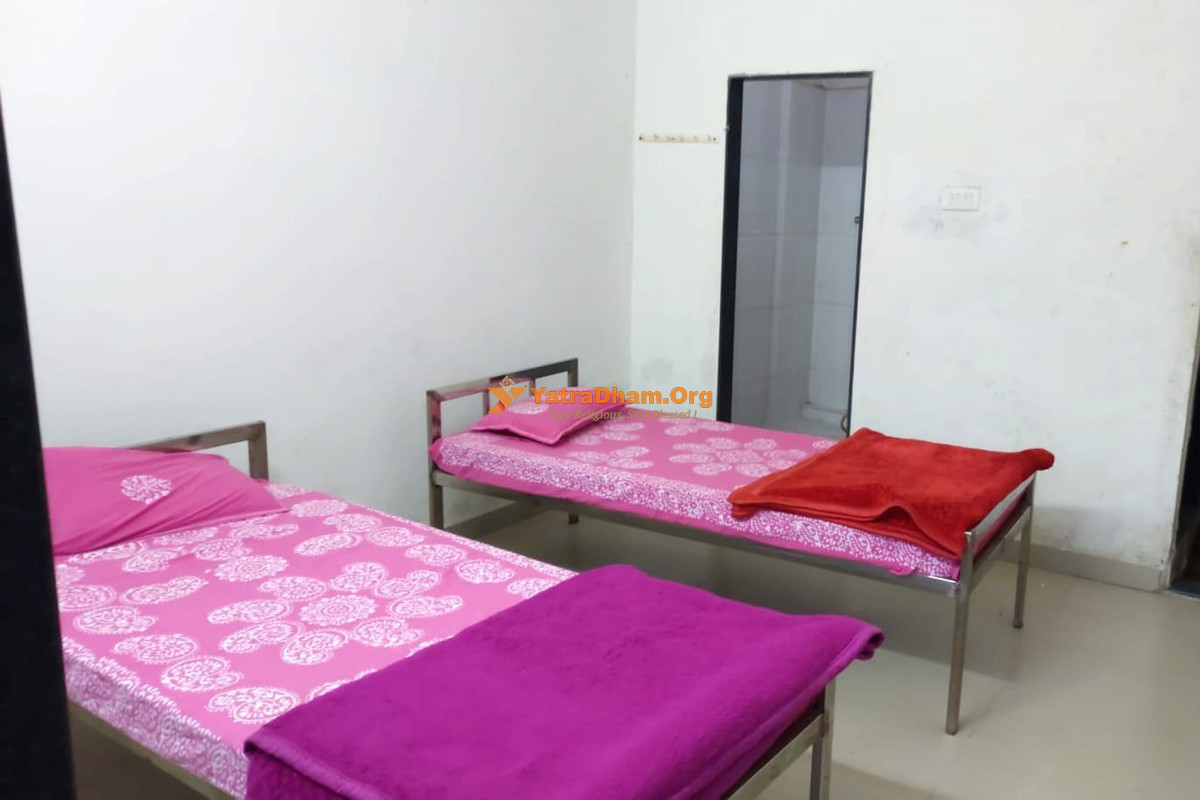 Ujjain (Jaisinghpura) - Shree Neminath Digambar Jain Atishay Kshetra Bhavan