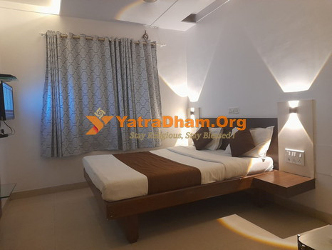 Hotel Anupam - Mahabaleshwar