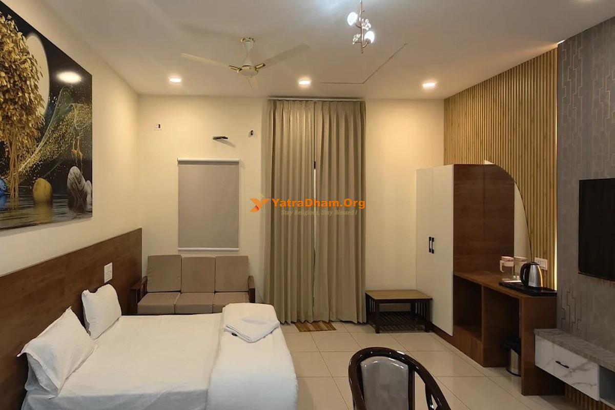 Hotel Trishul Grand - Srisailam (Sundipenta)