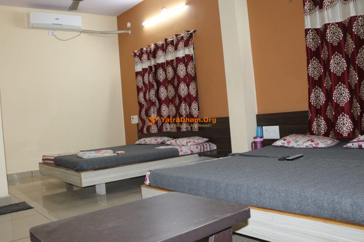 Hotel Laxmi Sadan - Somnath 