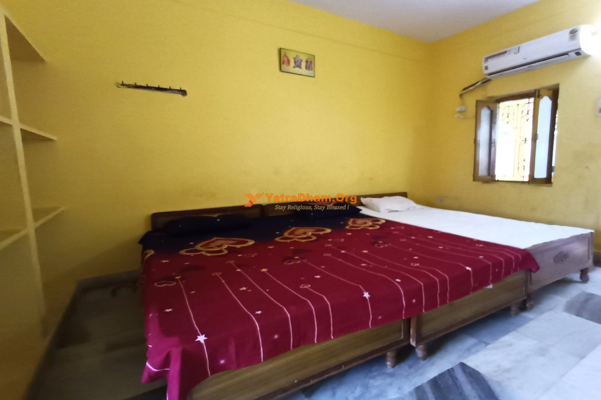 Shree Maha Yogini Rooparahita Ahimsa Yogishwaraveera Dharamaja Matha - Srisailam