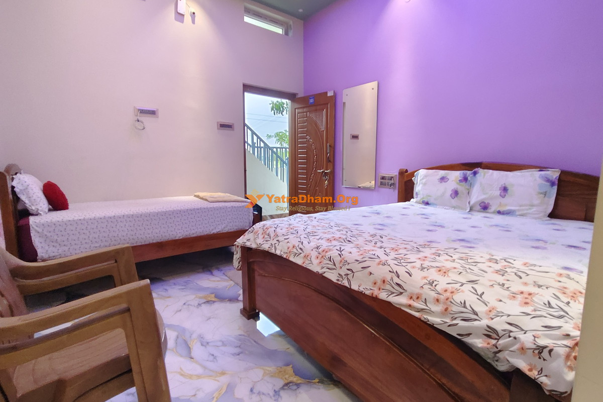 Hemanth Heritage - Hampi (Commercial Street)