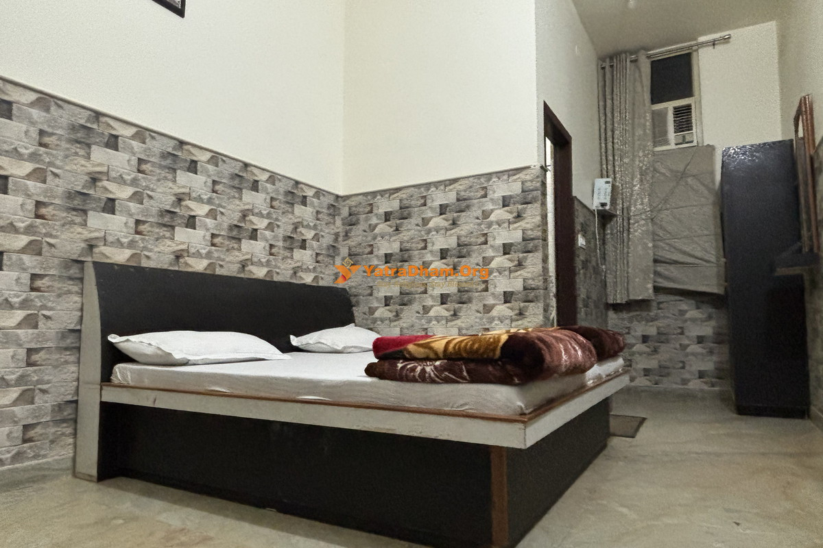 Shree Kanha Kunj Dharamshala - Khatu