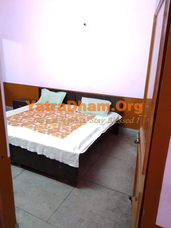 Lucknow - Krishna Kumar Kanak Devi Dharmarth Dharamshala