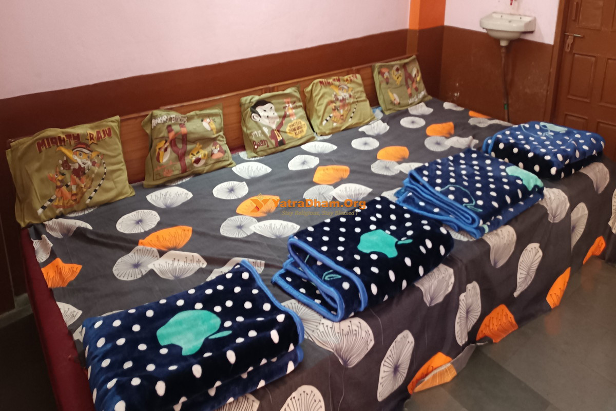 Adivasi Samaj Dharamshala - Omkareshwar