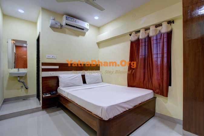Sri Ranga Darshini Hotel - Raichur