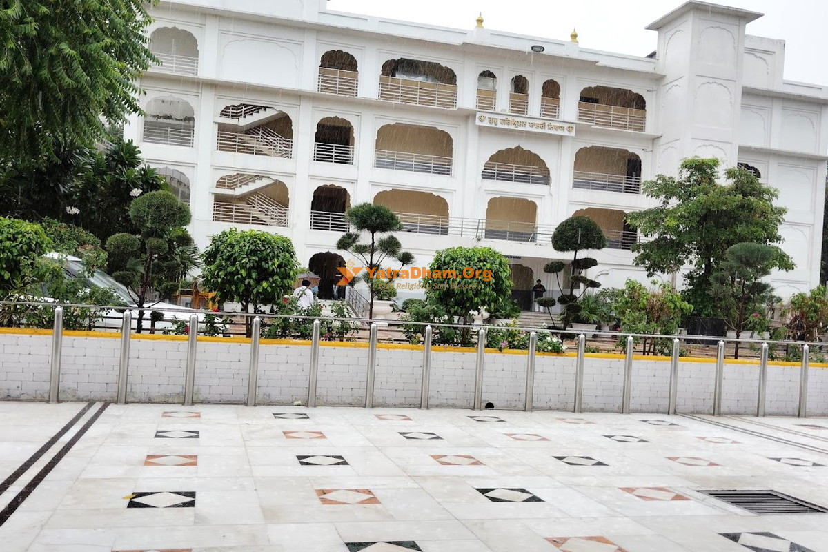 Guru Harkrishan Yatri Niwas - Delhi