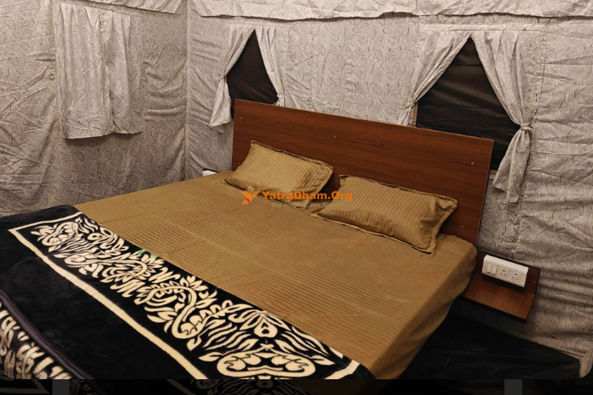 Huts & Hunters Resort - Saputara
