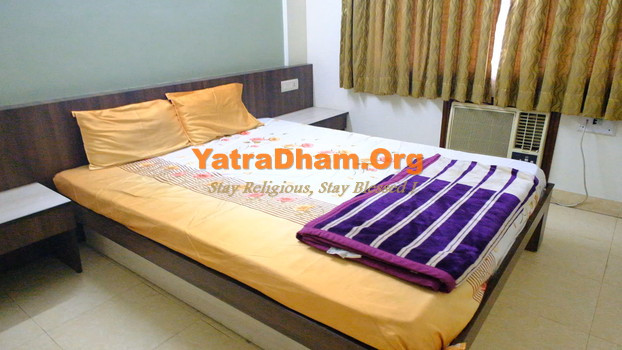 Swaminarayan Gadi Sansthan Ashram - Ahmedabad