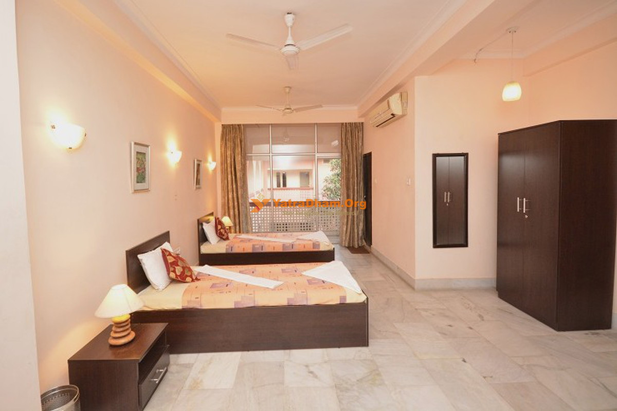 Vamsi Bhavan - Mayapur 